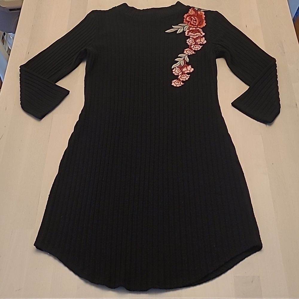 Derek Heart Ribbed Sweater Tunic/Dress with Floral Embroidery